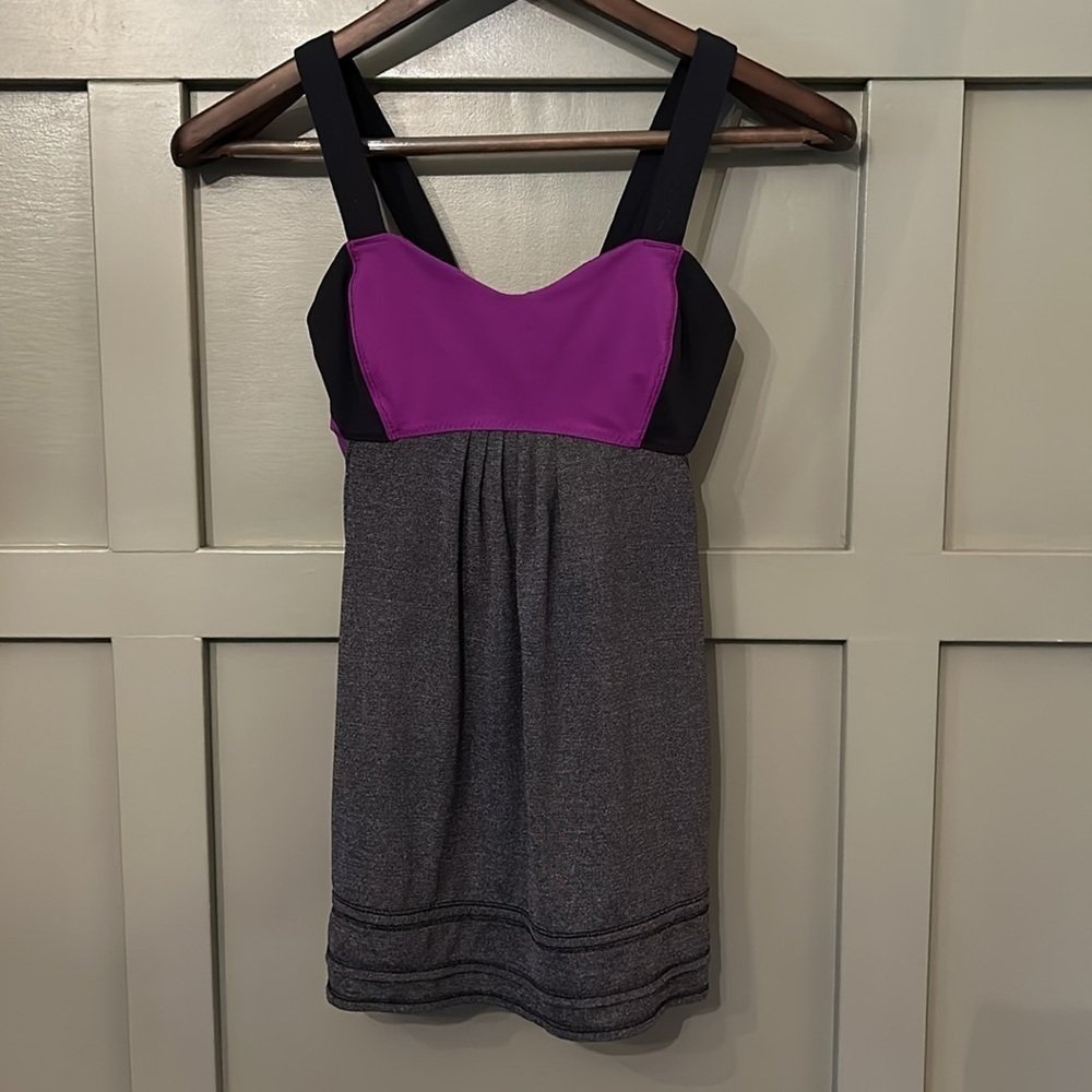 Lululemon Run Back On Track Tank Top Black Tender Violet Built In Bra Size 4